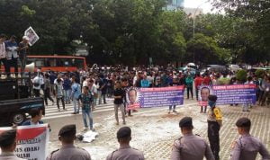 Massa Desak KPK Usut Peran Wakil Ketua DPR di Korupsi DAK Kebumen