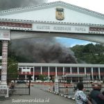 Gedung Sasana Krida Kantor Gubernur Papua Dilalap Si Jago Api