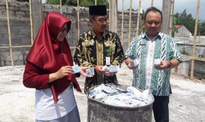 Disdukcapil Banyuwangi Bakar Ribuan KTP Elektronik Rusak