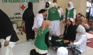 Team Kesehatan Mandiri Dr Anna Siap Rawat Jamaah 212 Yang Sakit