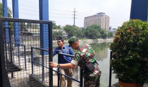 Tiga Pilar Jakarta Barat Periksa Pompa Air di Semua Pintu Air