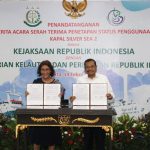 Kejaksaan RI Serahkan Kapal Silver Sea 2 ke Kementerian Kelautan