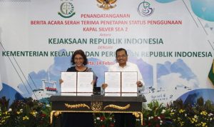 Kejaksaan RI Serahkan Kapal Silver Sea 2 ke Kementerian Kelautan
