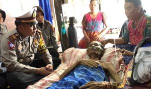 Kasat Lantas Wajo Besuk Wartawan Senior di Hari Pers Nasional