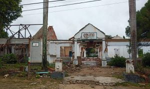 Bangunan Ex RSUD Raha Muna Dijarah, YangTersisa Hanya Tembok