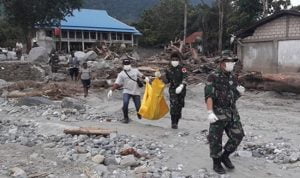 Tim Evakuasi Kembali Temukan Dua Jasad Korban Banjir di Sentani