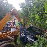 Ngantuk, Mobil Jatuh di Jurang Warangga Sulawesi Tenggara