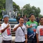 Sandiaga Berpose 1 Jari di Bali, Politik Santun dan Santai. Oleh: Asyari Usman,