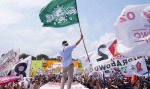 PCNU Lumajang Kecewa Sandiaga Kibarkan Bendera NU Saat Kampanye