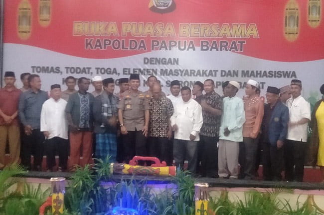 Kapolda Papua Barat Buka Puasa Bersama di Sorong