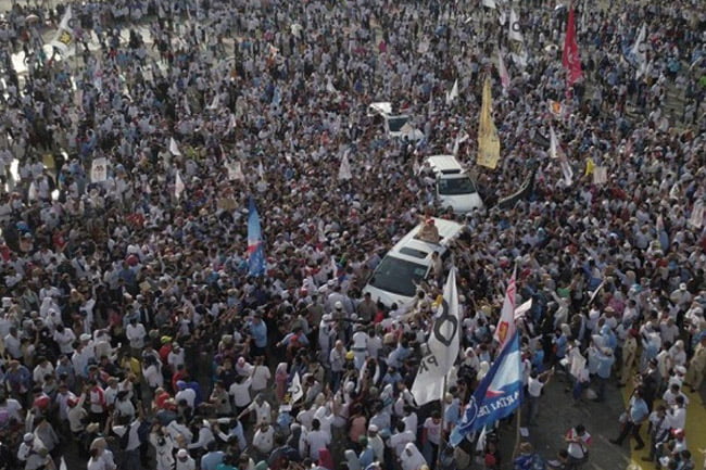 People Power, Barang Halal Yang Diharamkan, Opini Hersuberno Arief