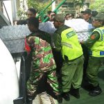 Babinsa Kepatihan Wetan Takziah Mantan Anggota Linmas