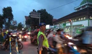 Masjid Agung Banten Lama Masih Jadi Tujuan Wisata Lebaran