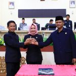 Bupati Tulangbawang Hadiri Rapat Paripurna Pengesahan RAPDP