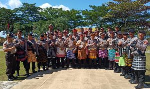 Anggota Polres Muna Ikut Karnaval, Siap Amankan HUT Muna Anggota Polres Muna Ikut Karnaval, Siap Amankan HUT Muna