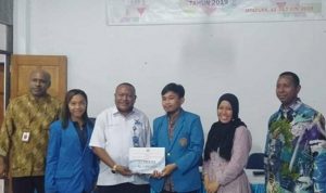 Mahasiswa UMS Ikut Kompetisi Debat Tingkat Nasional di Surabaya