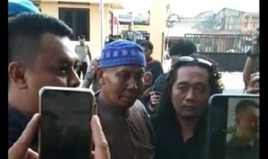 Pria Pemakan Kucing Akhirnya Menyerahkan Diri dan Memohon Maaf Pria Pemakan Kucing Akhirnya Menyerahkan Diri dan Memohon Maaf