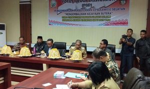 Gubernur Sulsel Akan Kembalikan Kejayaan Sutera Sulawesi