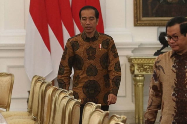 Benarkah Kursi Jokowi Sudah Goyang? Opini Tony Rosyid