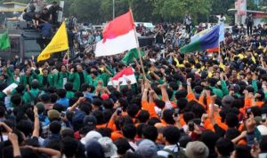 Sejauh Apa Aksi Massa Berdampak Pada Pertumbuhan Ekonomi?