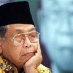 Logika Rakyat, Siswa STM SMA Lempari Gedung (Kata Gus Dur) Taman Kanak-Kanak