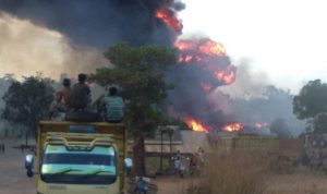 Penyulingan Minyak Ilegal di Musi Banyuasin Kembali Terbakar