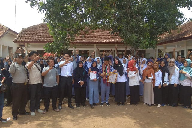 Gigih Satria Raih Medali Emas, Diarak Keliling ke SMAN 1 Abung Timur
