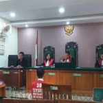 Hakim Tangguhkan Penahanan Robby SH Hakim Tangguhkan Penahanan Robby SH