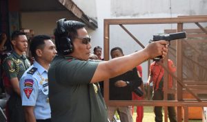 Pangdam III Siliwangi Buka Kejuaraan Menembak Kogartap II Bandung