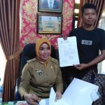 Warga Sumberagung Minta Izin Tambang Emas Tumpang Pitu Dicabut