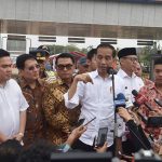 Jokowi Apresiasi Sikap Tegas Erick Tohir Pecat Dirut Garuda