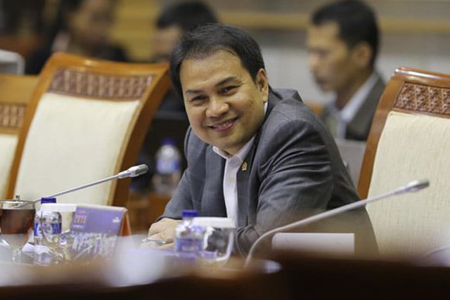 Pendemi Virus China. Opini Azis Syamsuddin