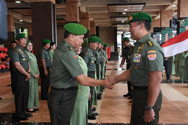 Kasad Terima Laporan Korps Kenaikan Pangkat Irjen Kemhan