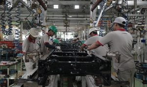 Pabrik Truk dan Bus Hino Resmi Sementara Hentikan Produksinya