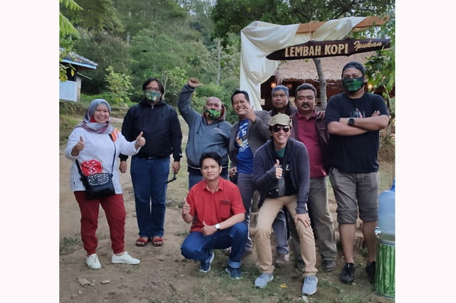 Tombo Kangen Arek Suroboyo di Cirebon
