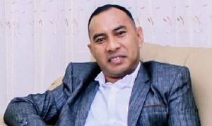 Rustam Fadly Tukuboya Dukung Menpan RB Pecat Istri Siri Bupati Buru