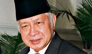 Tanpa Peran Soeharto, Indonesia Jadi Negara Komunis. Ditulis oleh: Basir Al-Haddad Tanpa Peran Soeharto, Indonesia Jadi Negara Komunis. Ditulis oleh: Basir Al-Haddad