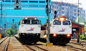 KAI Gratiskan Guru dan Tenaga Kesehatan Naik Kereta Api KAI Gratiskan Guru dan Tenaga Kesehatan Naik Kereta Api
