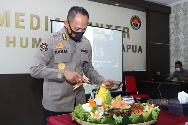 Kabid Humas Polda Papua Pimpin Acara Syukuran HUT Humas Polri Ke-69