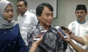 Relawan Jaman Pasang Badan, Siap Divaksin Pertama Bareng Presiden Jokowi Relawan Jaman Pasang Badan, Siap Divaksin Pertama Bareng Presiden Jokowi