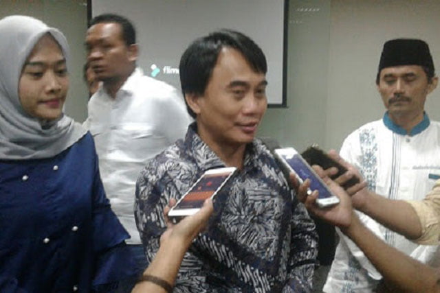 Relawan Jaman Pasang Badan, Siap Divaksin Pertama Bareng Presiden Jokowi