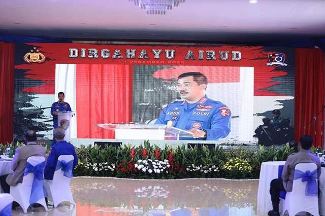 HUT Korpolairud, Kabaharkam Polri Beri Penghargaan 10 Komandan Kapal