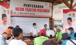 Defisit Membengkak, PKS Minta Pemerintah Tegas Larang Ekspor Bijih Nikel Mentah Defisit Membengkak, PKS Minta Pemerintah Tegas Larang Ekspor Bijih Nikel Mentah