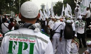 FPI Klaim Rombongan Habib Rizieq Diserang Preman OTK FPI Klaim Rombongan Habib Rizieq Diserang Preman OTK