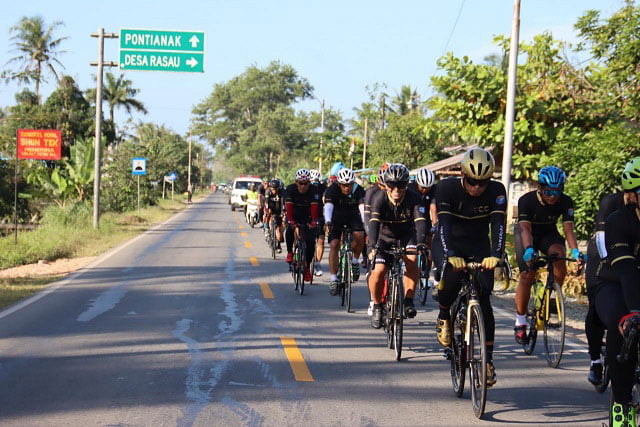 Pangdam XII/TPR Pimpin Gowes Tour De Anjongan