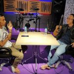 Dandim Sintang Jalin Komunikasi Melalui Podcast Dandim Sintang Jalin Komunikasi Melalui Podcast