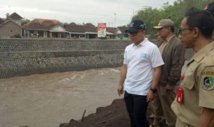 Musim Hujan, DPU Pengairan Banyuwangi Antisipasi Banjir Masuk Areal Persawahan Musim Hujan, DPU Pengairan Banyuwangi Antisipasi Banjir Masuk Areal Persawahan