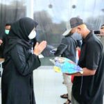 Pemkab Banyuwangi Bantu 2,1 Ton Beras Untuk 215 Pelaku Wisata di Kawasan Kawah Ijen