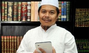 MPI Dan Kisah Perjuangan Bersama K.H.Lutfi Fathullah Opini Tony Rosyid