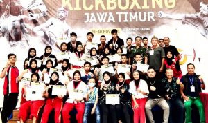 CollageMaker_20211203_203030645 KBI Kabupaten Pasuruan Sabet 8 Emas di Kickboxing Jatim